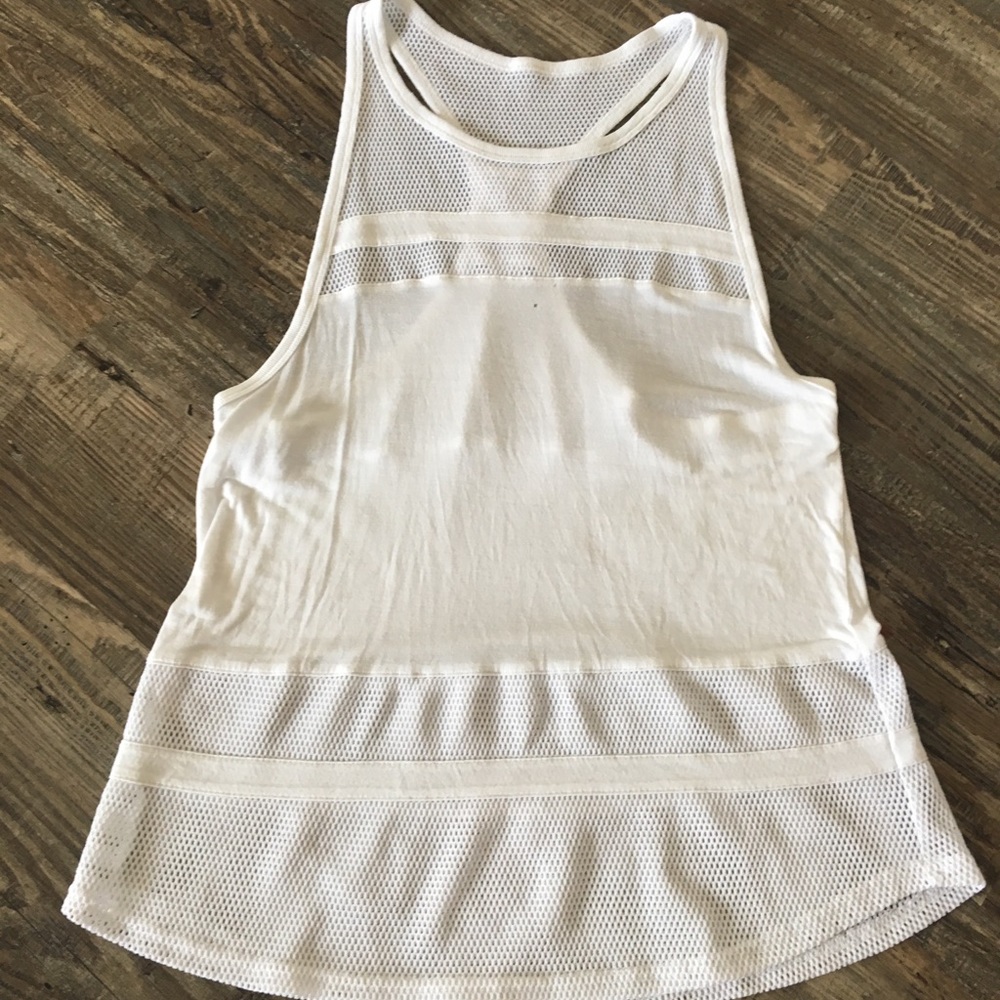 S Alo Yoga Mesh Tank.